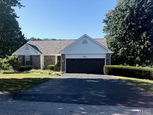 House for sale in Villa Ridge, Missouri