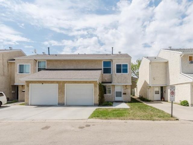 Townhouse for sale in Wedgewood, Alberta