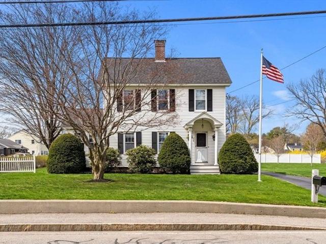 House for sale in Chelmsford, Massachusetts