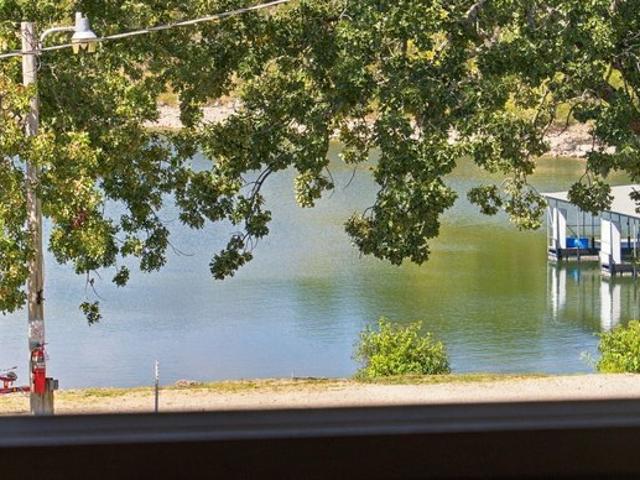 House for sale in Reeds Spring, Stone County