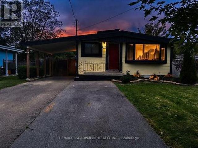 House for sale in Ancaster, Ontario