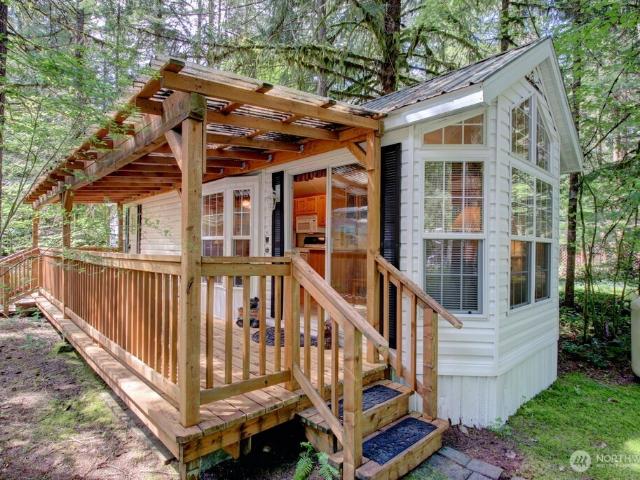 House for sale in Deming, Washington