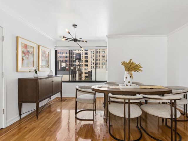 Condo for sale in Manhattan Community Board 8, New York