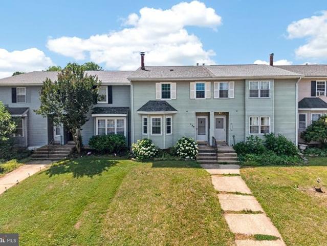 Townhouse for sale in Delaware