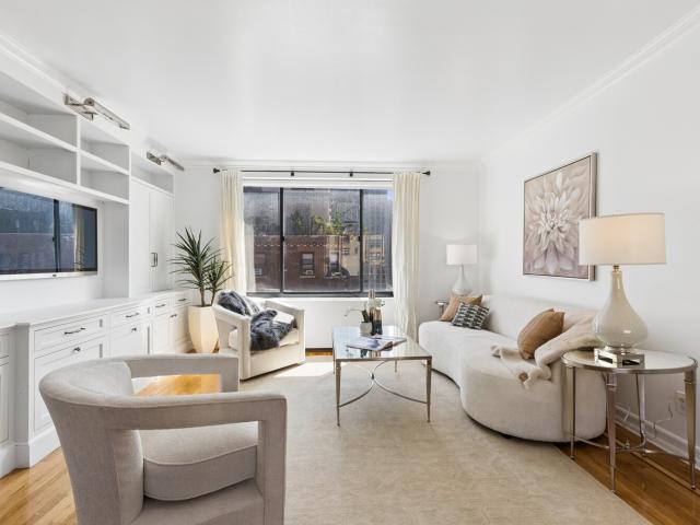 Condo for sale in Arverne, New York