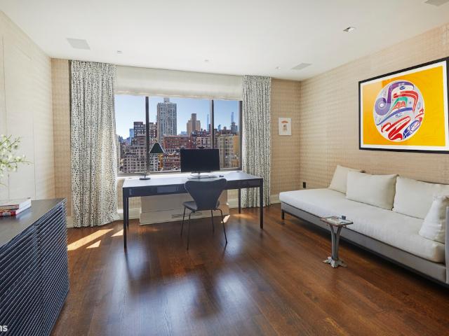 Condo for sale in Manhattan Community Board 8, New York