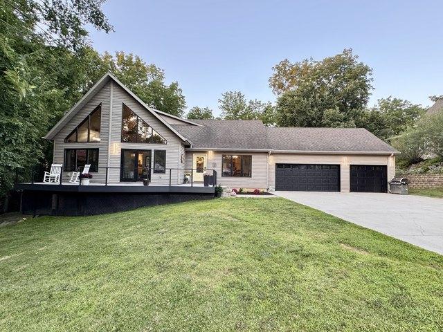 House for sale in Dixon, Illinois