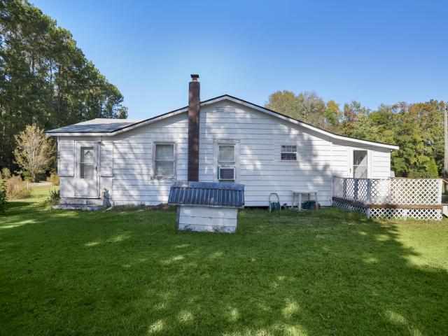House for sale in Bonneau, Berkeley County