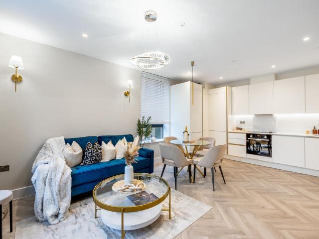 Apartment for rent in St Albans, Five Acres