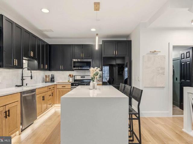 Condo for sale in Chester, Pennsylvania