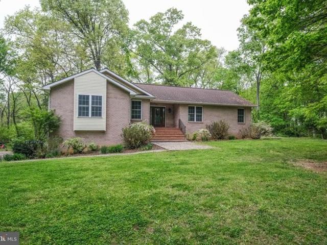 House for sale in Summit Point, West Virginia
