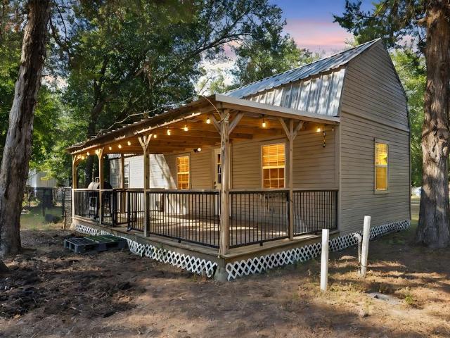 House for sale in Streetman, Texas