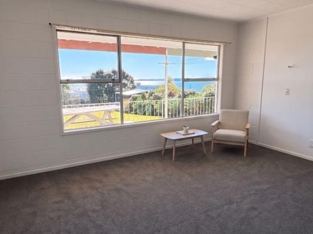 Apartment for rent in Awhitu, Oroua County