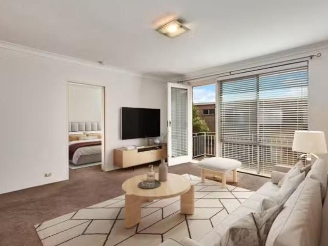 Apartment for rent in Lower North Shore, Sydney