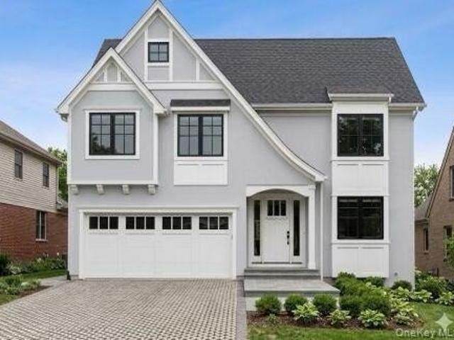 House for sale in New Rochelle, New York