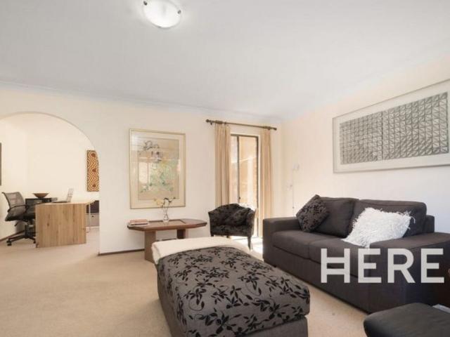 Townhouse for rent in Cambridge, Western Australia