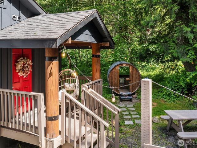 House for sale in Packwood, Washington