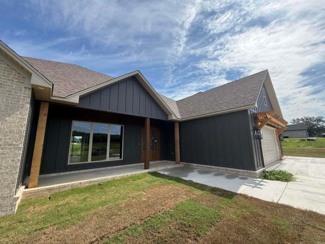 House for sale in Ark