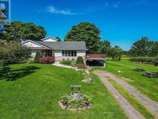 House for sale in Niagara, Ontario