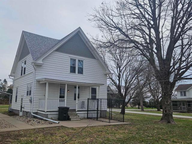 House for sale in Oneida, Illinois