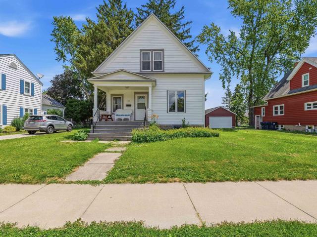 House for sale in Juneau, Wisconsin