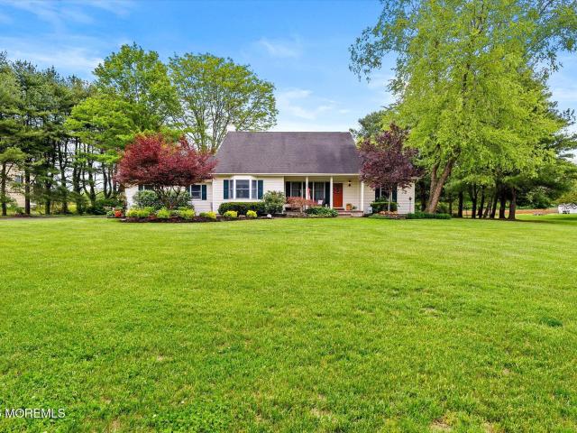 House for sale in Cookstown, New Jersey