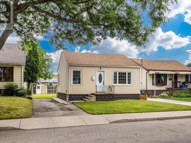 House for sale in Ancaster, Ontario