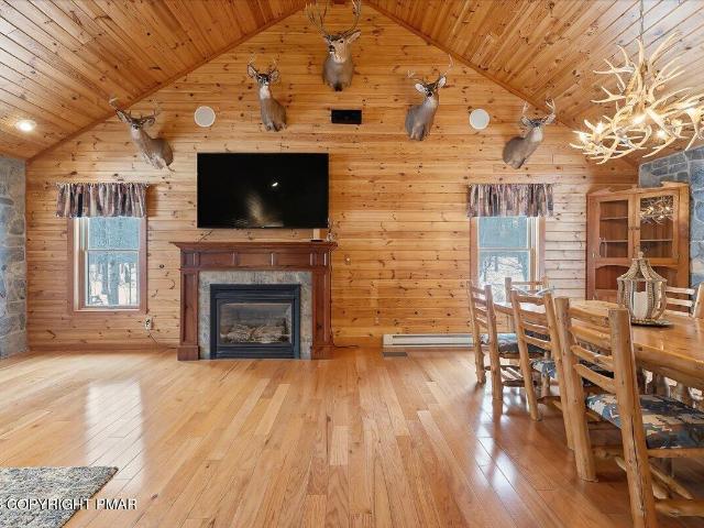 House for sale in Canadensis, Pennsylvania