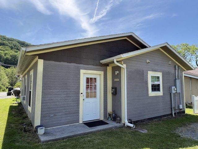 Townhouse for sale in White Sulphur Springs, West Virginia