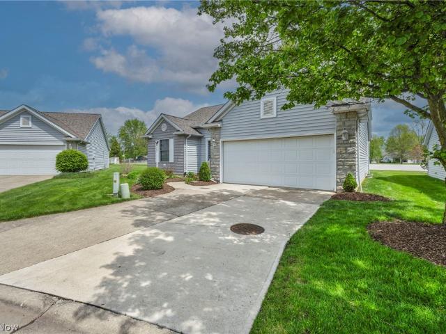 Condo for sale in Elyria, Ohio