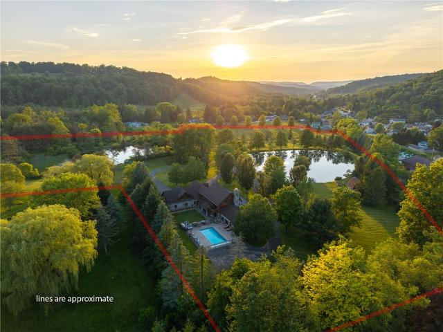 House for sale in Laughlintown, Pennsylvania