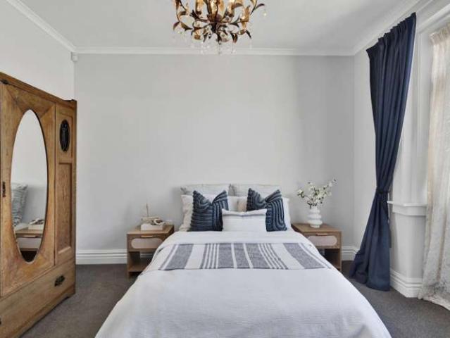 House for sale in Chaslands, Canterbury