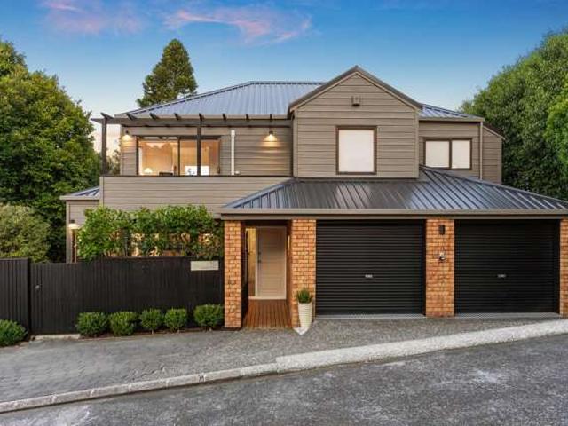 House for sale in Wairau Valley