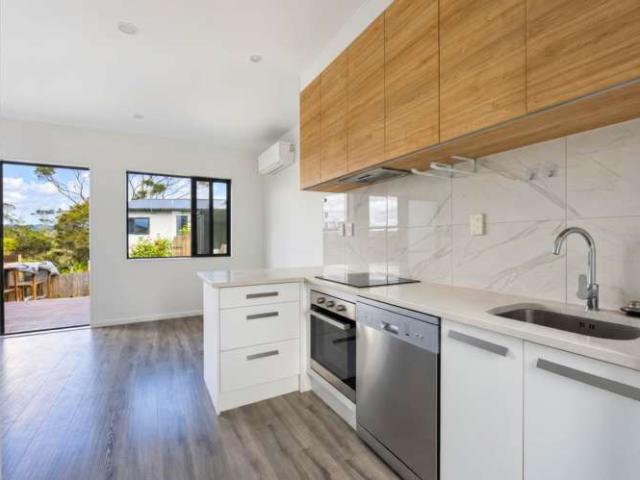Townhouse for sale in Massey, Henderson-Massey