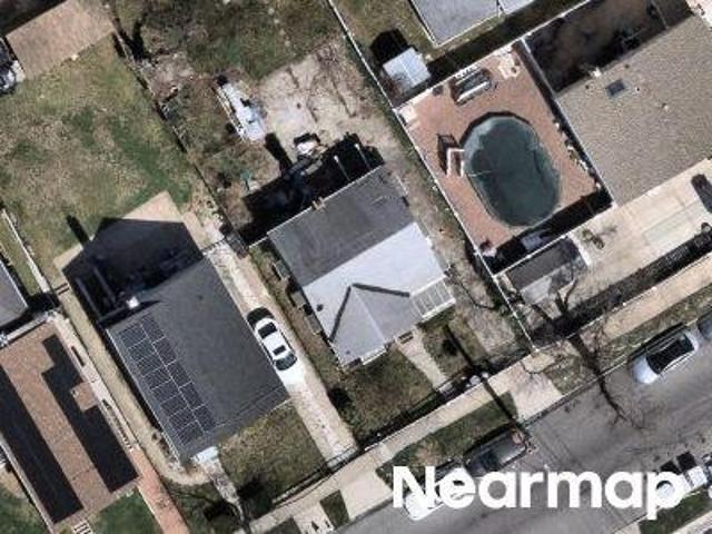 House for sale in Queens, Arverne
