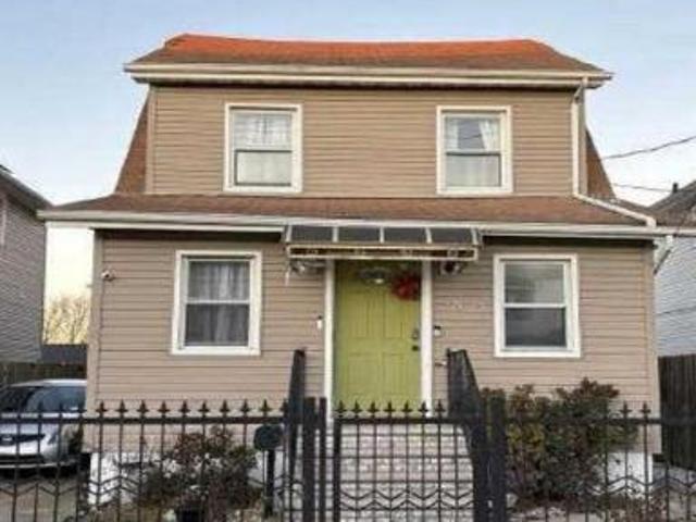 House for sale in Queens, Arverne