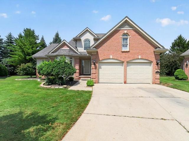 Condo for sale in Plymouth, Michigan