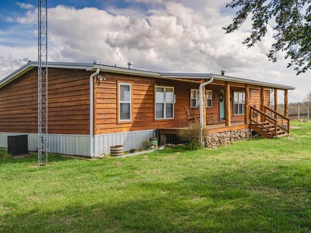 Farm for sale in Howell, Missouri