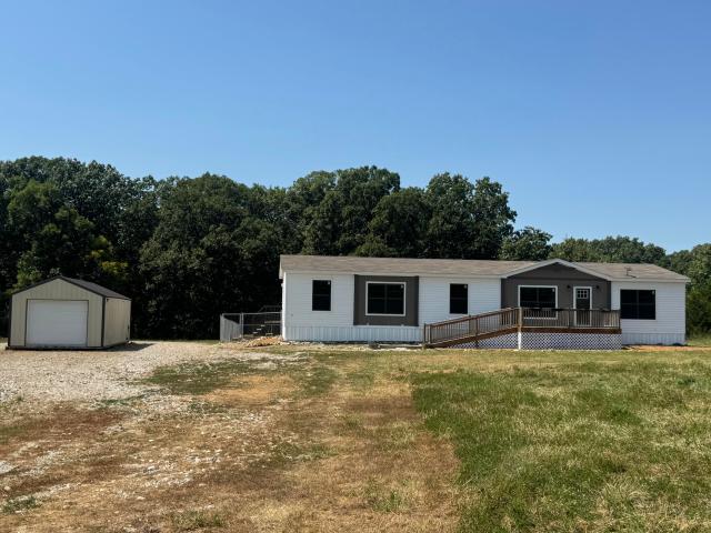 House for sale in Santa Fe, Missouri