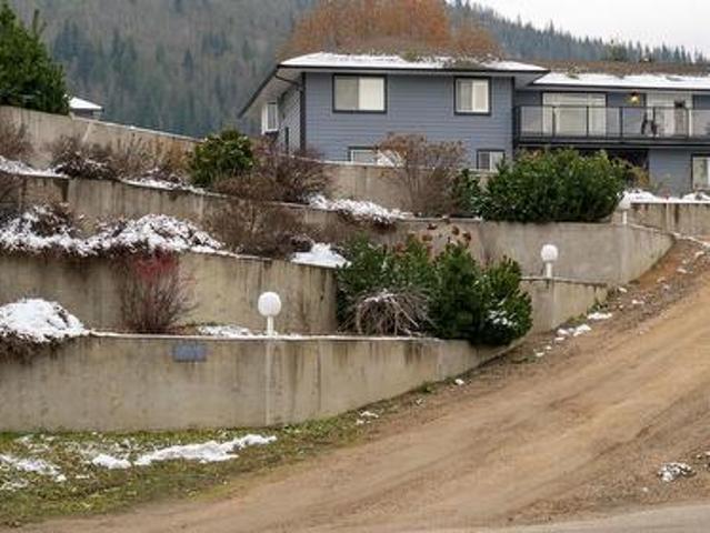 House for sale in Salmon Arm, British Columbia