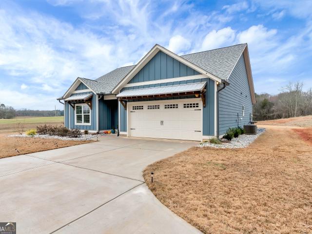House for sale in Comer, Georgia