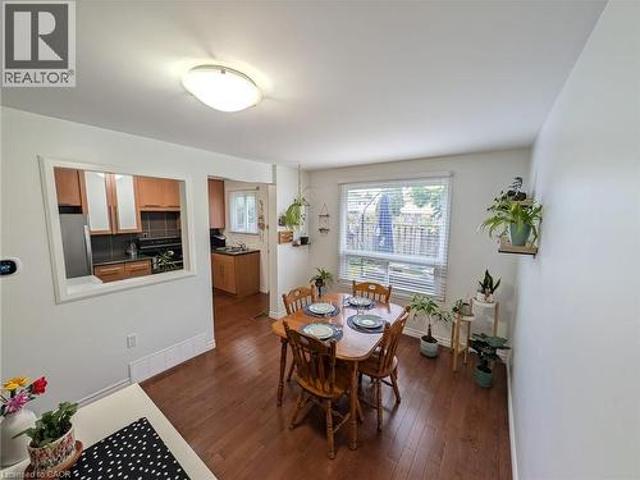 Townhouse for sale in Ancaster, Ontario