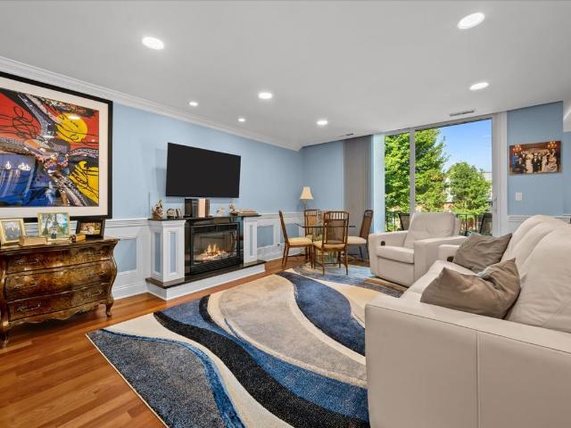 Condo for sale in Lake Forest, Illinois