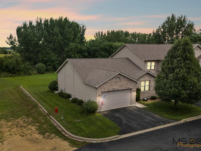 Townhouse for sale in Sycamore, Illinois