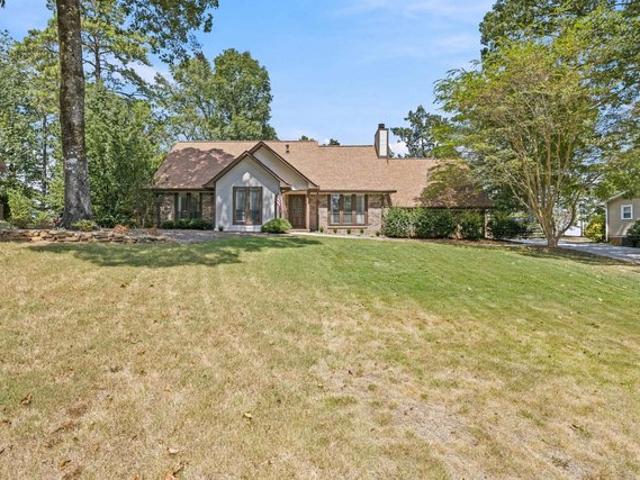 House for sale in Hoover, Alabama