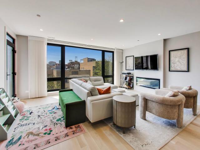 Condo for sale in Chicago Park, Illinois