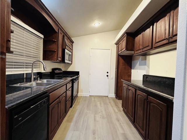 House for sale in Colton