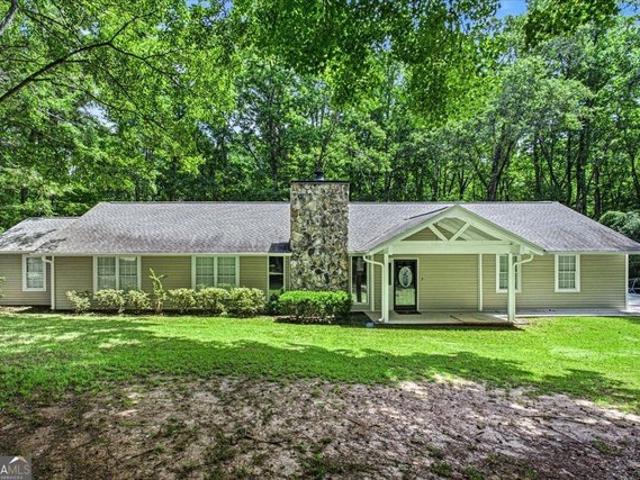 House for sale in Sharpsburg, Georgia