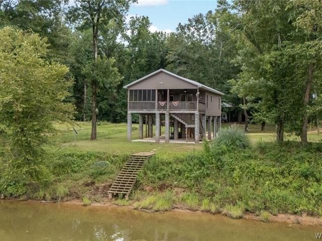 House for sale in Moundville, Alabama