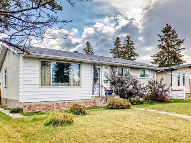 House for sale in Glengarry, Edmonton